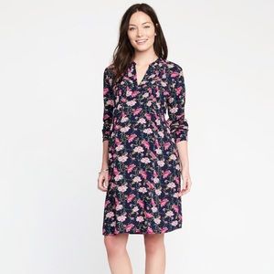 Small Old Navy maternity dress